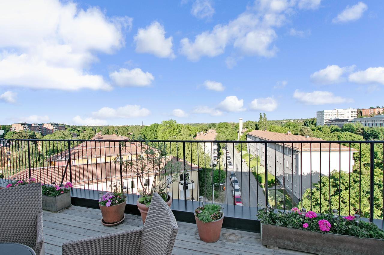 First Hotel Brommaplan Stockholm Bagian luar foto