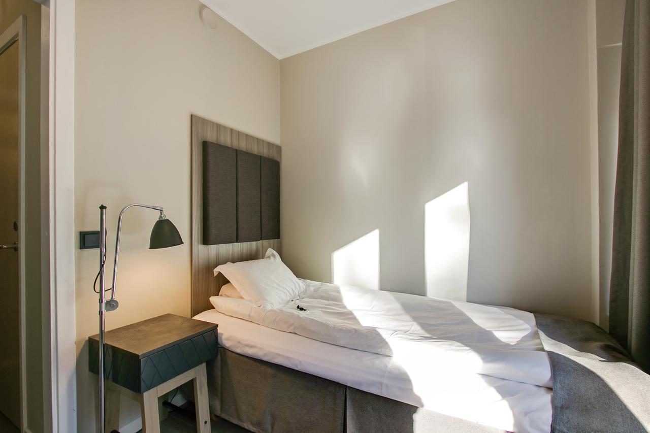 First Hotel Brommaplan Stockholm Bagian luar foto