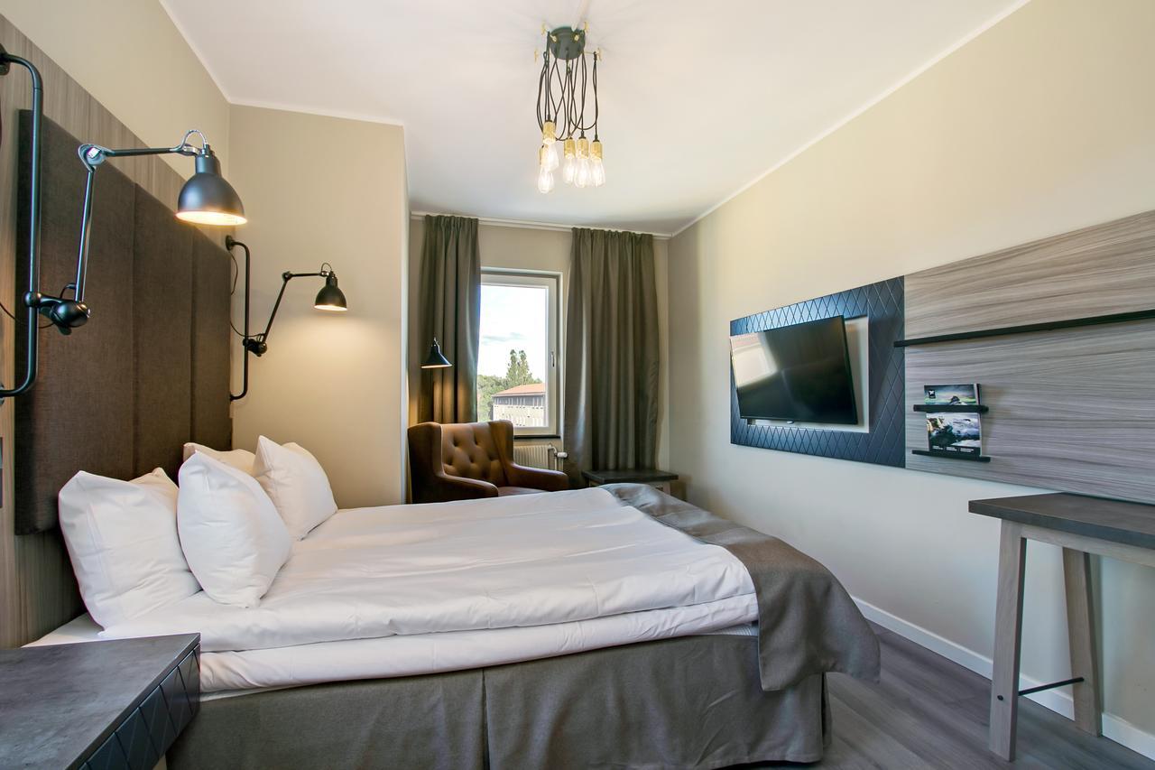 First Hotel Brommaplan Stockholm Bagian luar foto