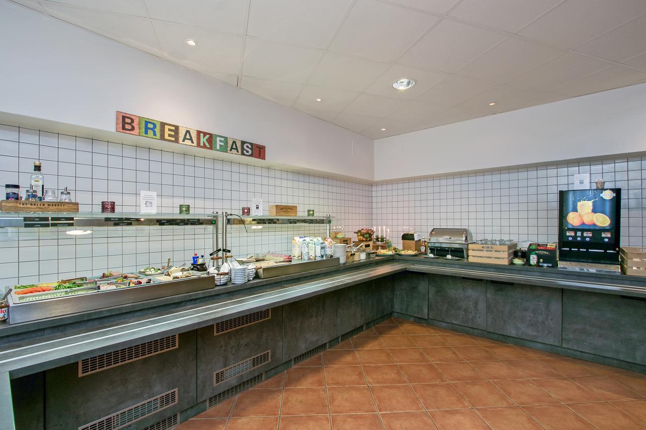 First Hotel Brommaplan Stockholm Bagian luar foto