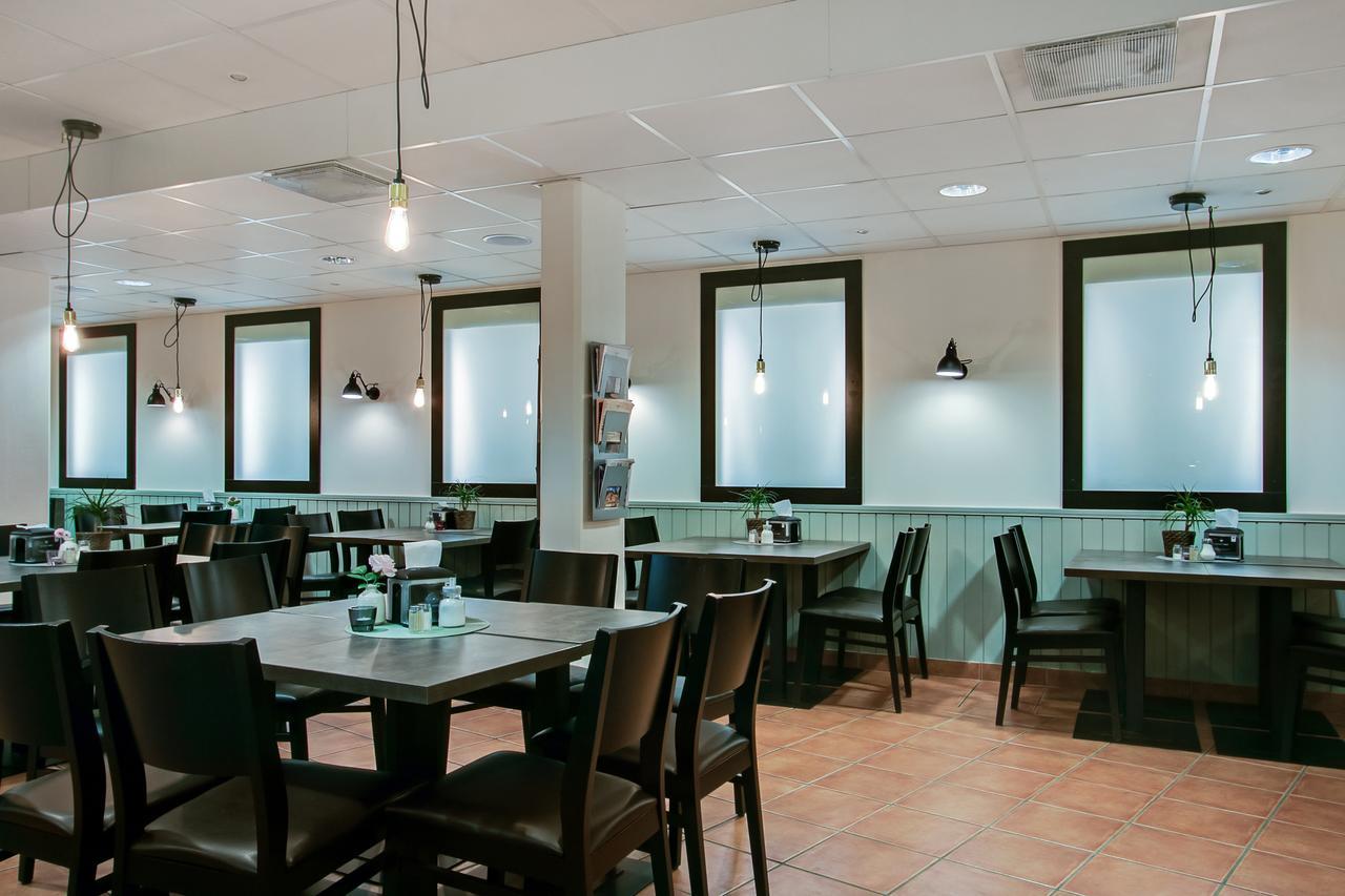First Hotel Brommaplan Stockholm Bagian luar foto