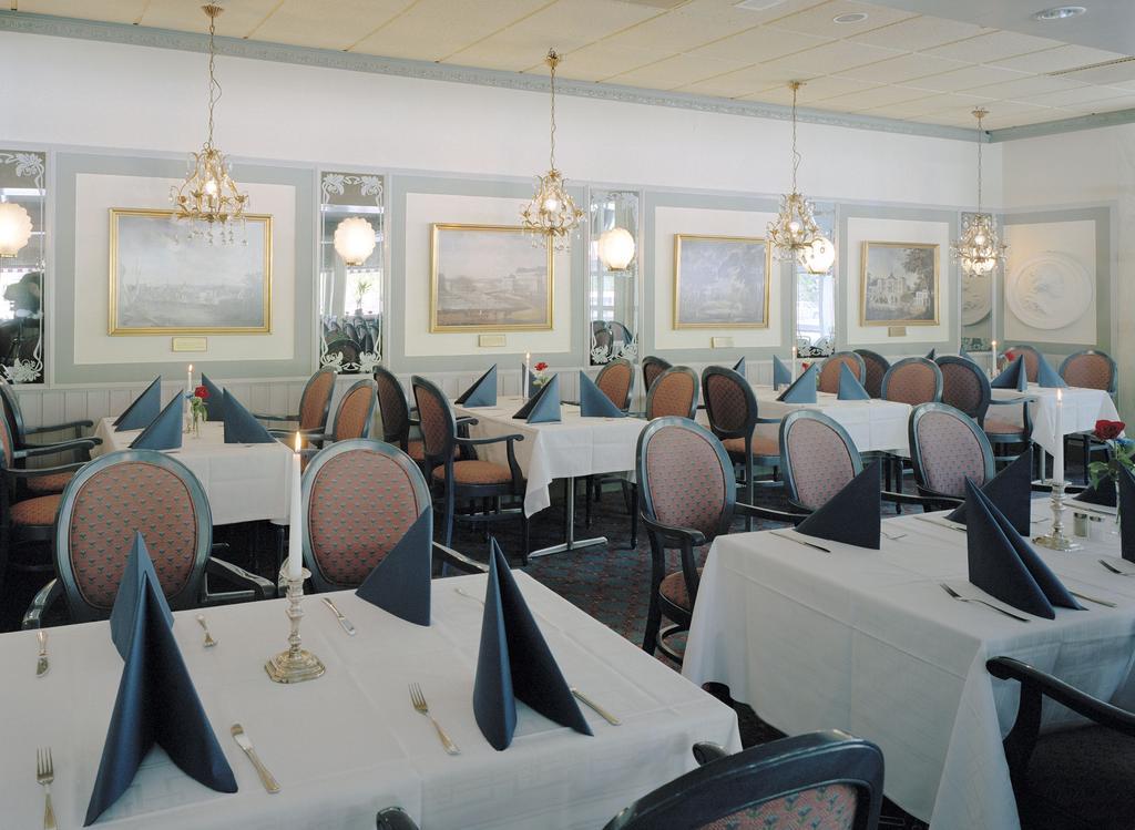 First Hotel Brommaplan Stockholm Bagian luar foto